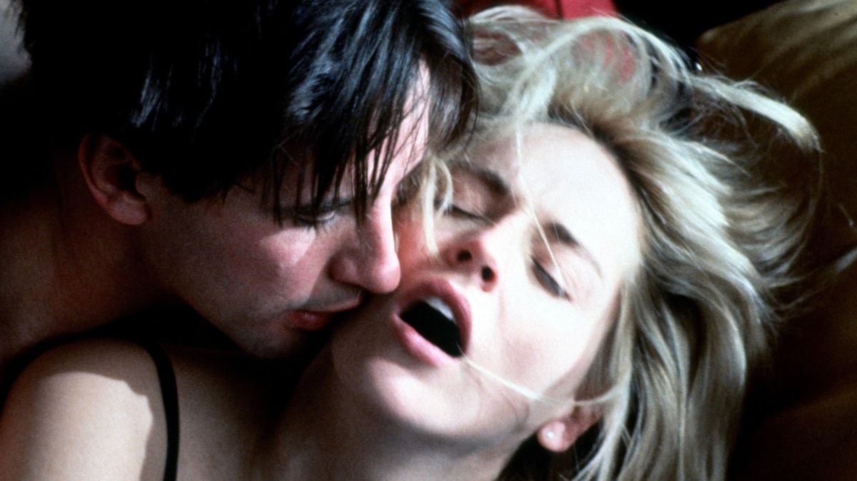 Sharon Stone potopila kolegu: Producent po mně chtěl, abych se vyspala s Baldwinem. Mělo to zlepšit jeho výkon